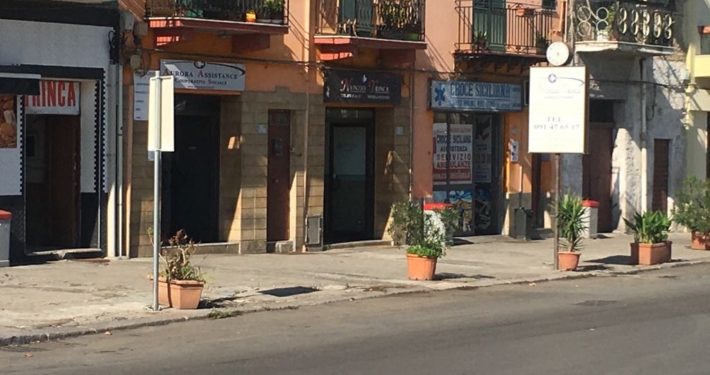 agenzia di onoranze funebri supporto completo, facendosi carico di tutti gli aspetti pratici e burocratici